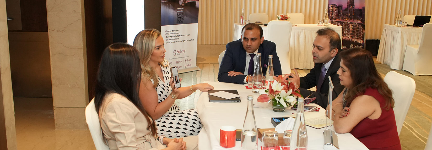 one to one london property consultation in pune - banner 2