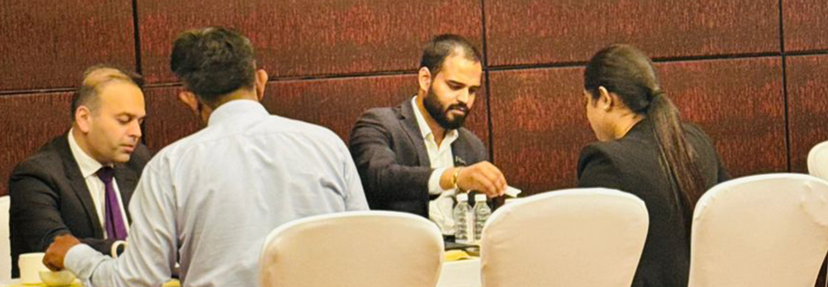 one to one london property consultation in pune - banner 2