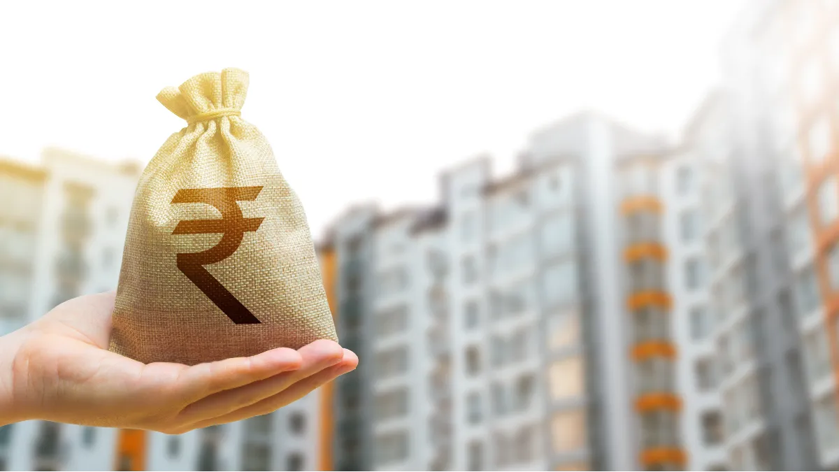 India rupees with apartments